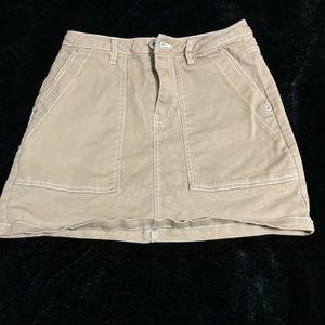 School skirt with pockets